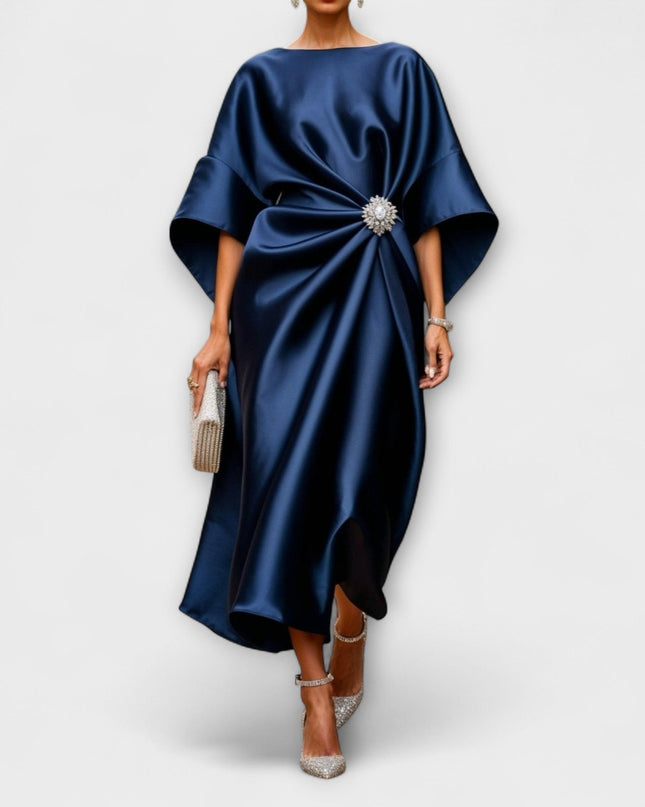 Oda - Luxe Shimmer Satin Langkleid