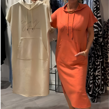 Lilliana - Freizeitkleid mit Kapuze und femininer Passform