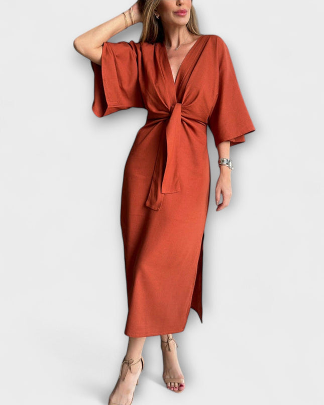 Jasmina - Lässiges Kleid mit V-Ausschnitt und Krawatte