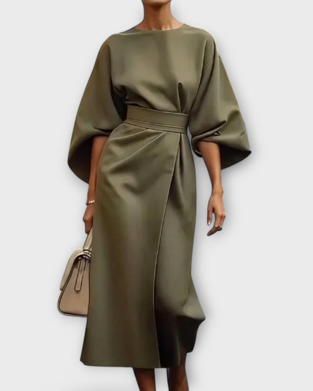 Lia - Elegantes Kleid mit Ärmeln