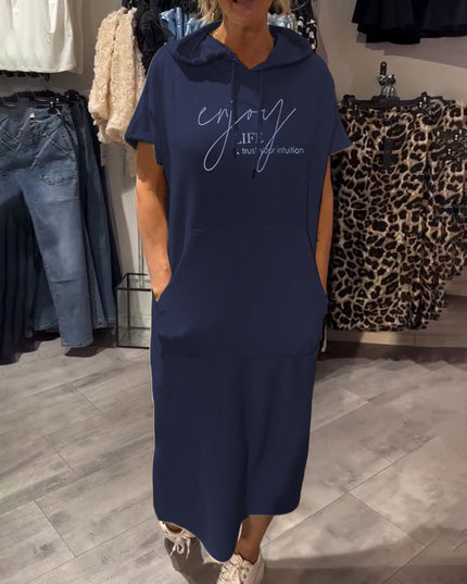 Lilliana - Freizeitkleid mit Kapuze und femininer Passform