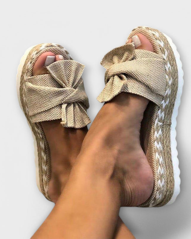 Franka - Orthopädische Sandalen mit Fliege