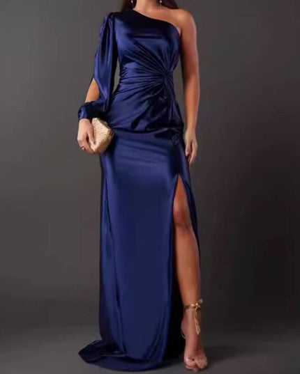 Gisela - Elegantes Kleid mit Raffinesse