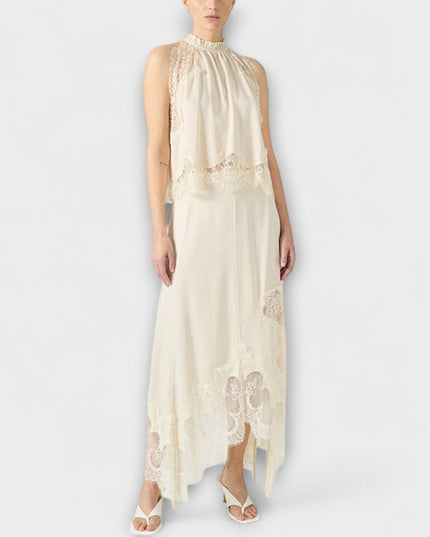 Fredrika – Satin-Set mit Spitzenakzenten und plissiertem Ausschnitt