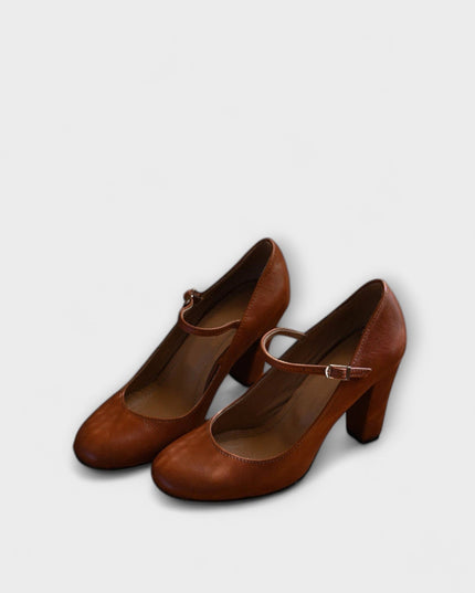Bravina – Mary Jane mit Modernem Twist
