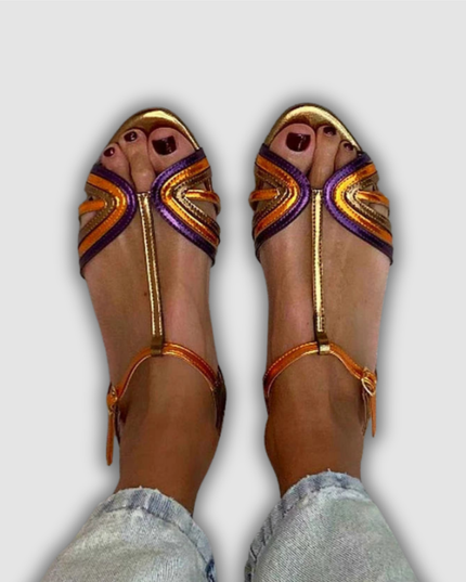 Bernadette - Elegante flache Sandalen mit Metallic-Riemen