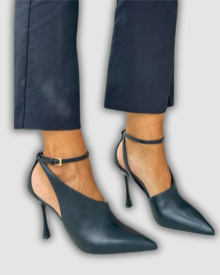 Ayla - Spitz-Pumps mit Riemchen