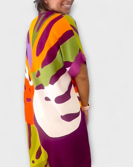 Carola - Lässiges Kleid mit Bunter Blätterdruck
