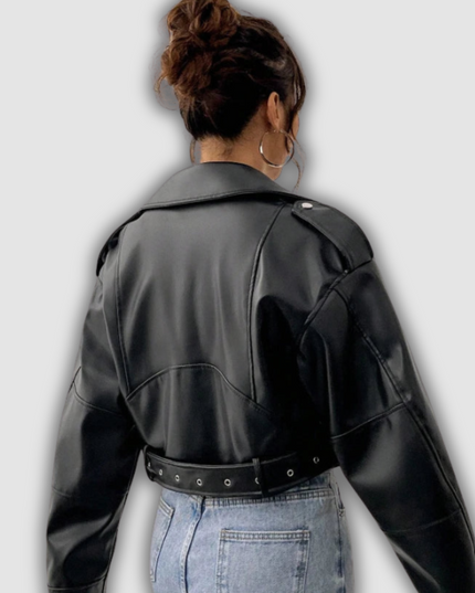Elowyn - Elegante und kraftvolle Jacke