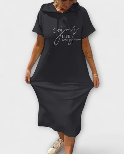 Jule - Entspanntes Kapuzenkleid