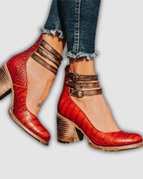 Rotes Schlangenmuster