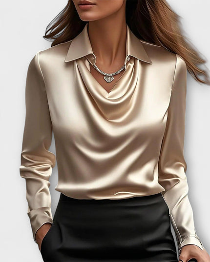 Martha - Glänzende Bluse mit gerafftem Kragen