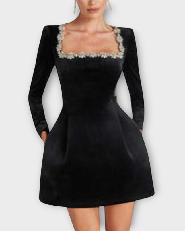Lena - Samt-Mini-Kleid mit Juwelenverzierung