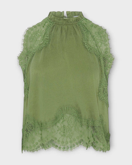 Fredrika – Satin-Set mit Spitzenakzenten und plissiertem Ausschnitt