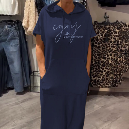 Lilliana - Freizeitkleid mit Kapuze und femininer Passform