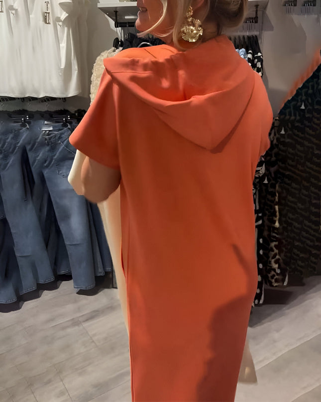 Lilliana - Freizeitkleid mit Kapuze und femininer Passform