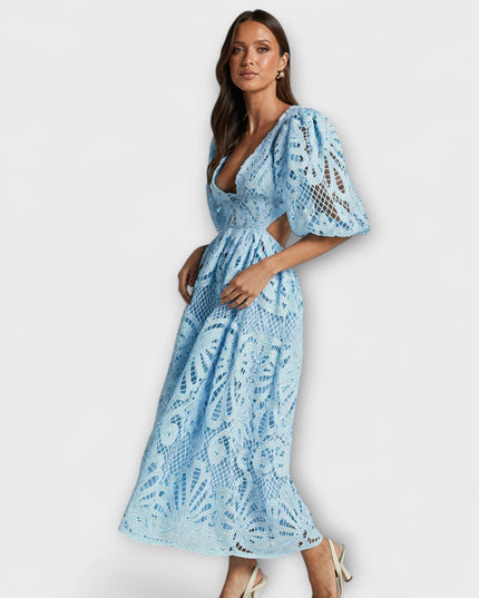 Fenja - Elegantes Kleid mit zarten Details