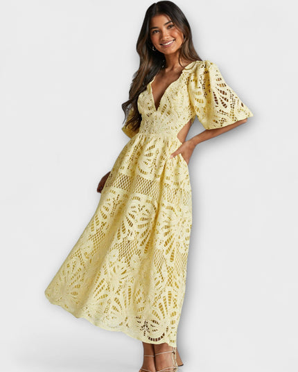 Fenja - Elegantes Kleid mit zarten Details
