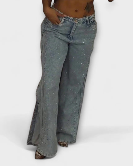 Yara – High-Waisted Jeans Mit Strass Und Seitlichen Knopfdetails