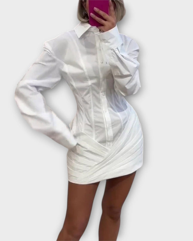 Maja - Langärmliges weißes plissiertes Hemdkleid