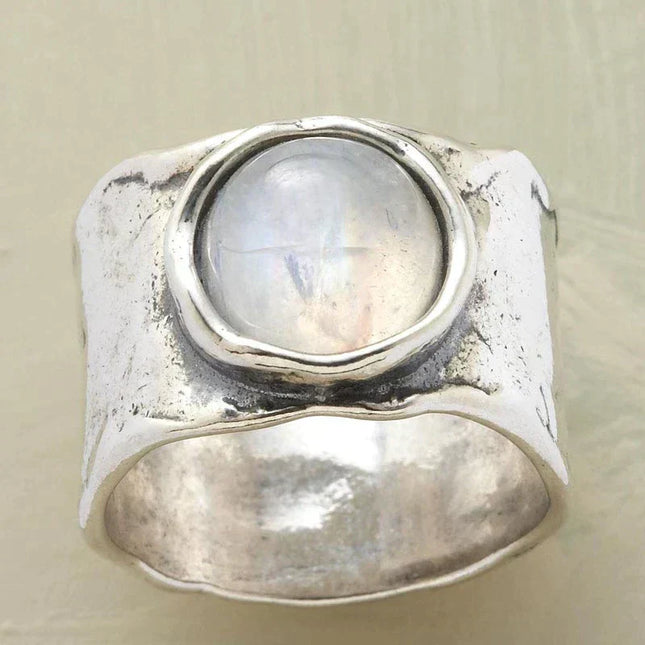 Ilse  - Luxuriöser Ring im Mondstein-Stil