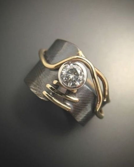 Ilse  - Dunkler Ring mit Vintage-Zirkonia Stil