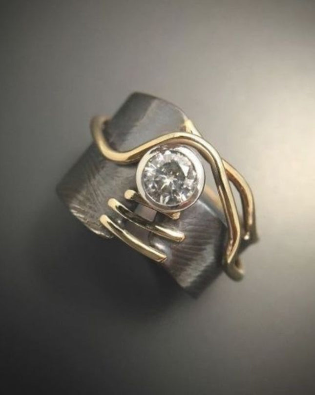 Ilse  - Dunkler Ring mit Vintage-Zirkonia Stil