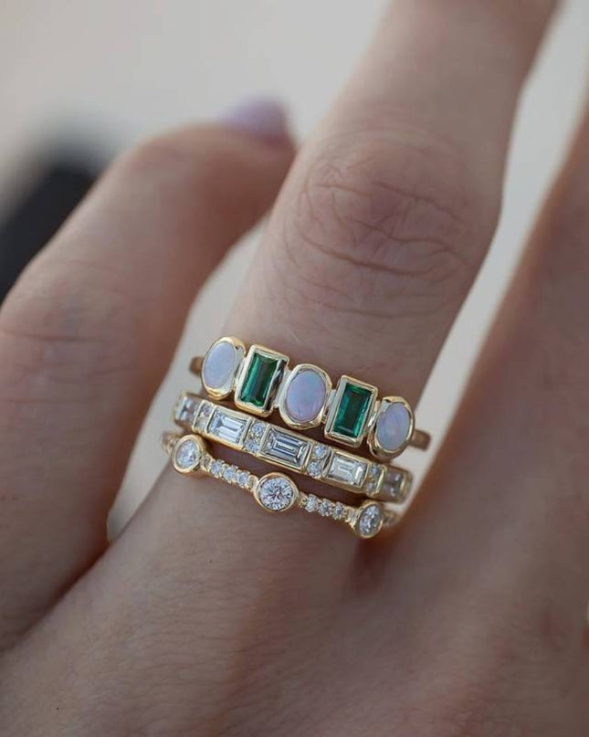 Ilse – Elegante Vintage-Ringe in Weiß und Grün mit Opal