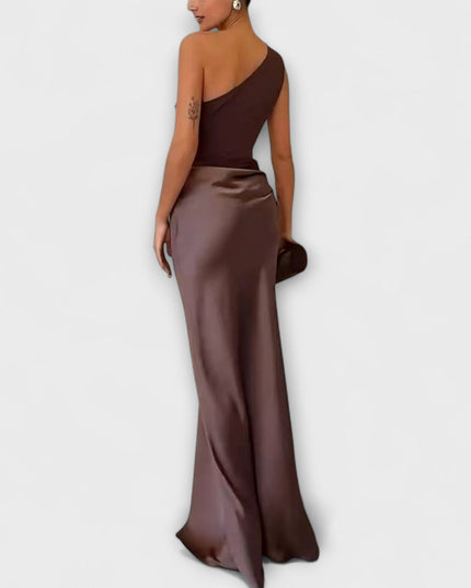 Mia – Ein Schulter Faltenkleid
