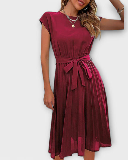 Erika - Kurzarm, gefältete, lässige Midikleid