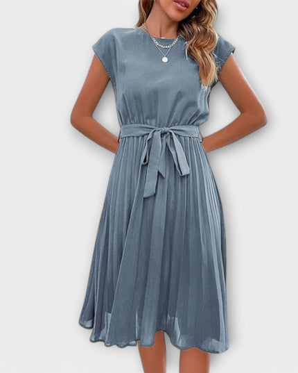 Erika - Kurzarm, gefältete, lässige Midikleid