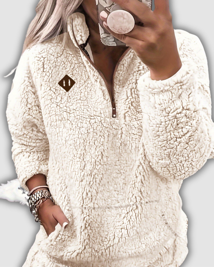Leokadia - Pullover mit Viertel-Reißverschluss und Aufnähern