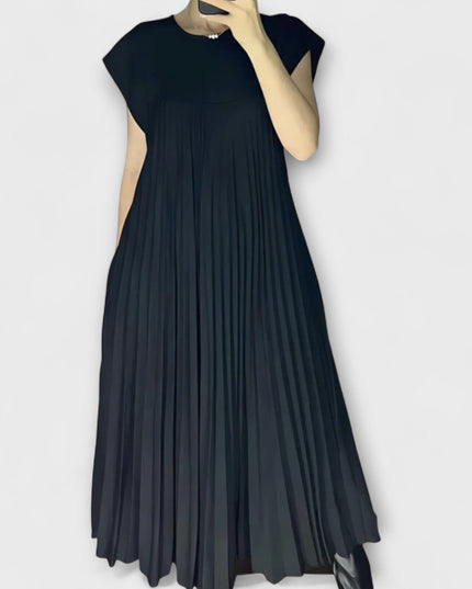 Isolde – Elegantes Plisseekleid
