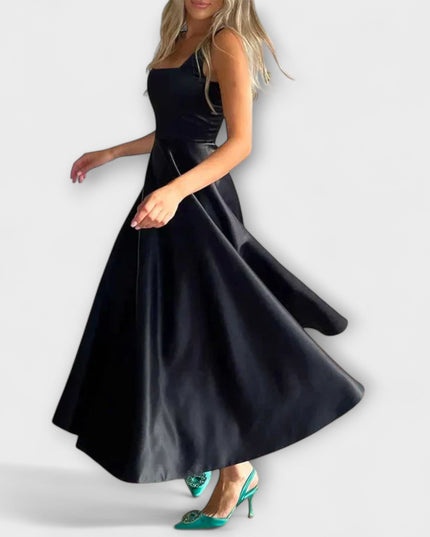 Selina – Elegantes Midi-Kleid