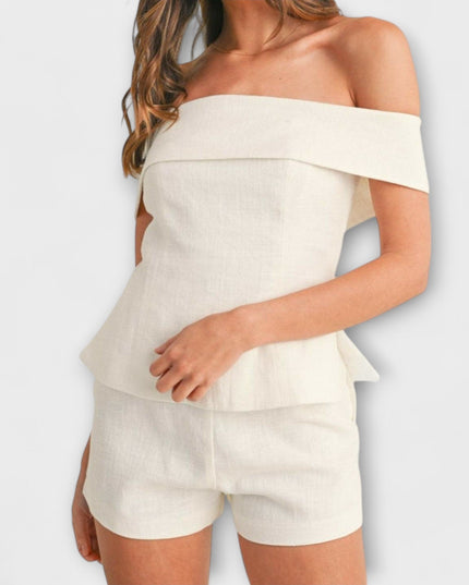 Fredrika – Weißes Freizeit-Ensemble mit Eleganz-Twist