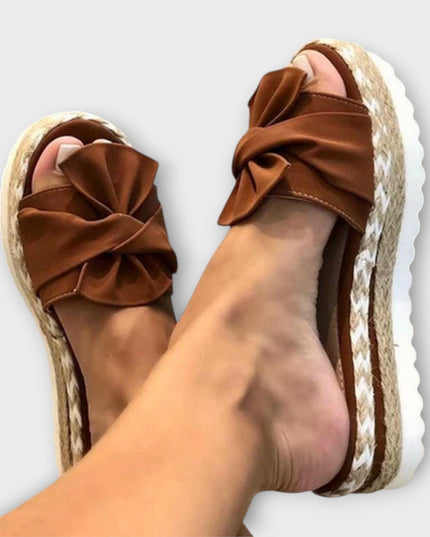 Franka - Orthopädische Sandalen mit Fliege