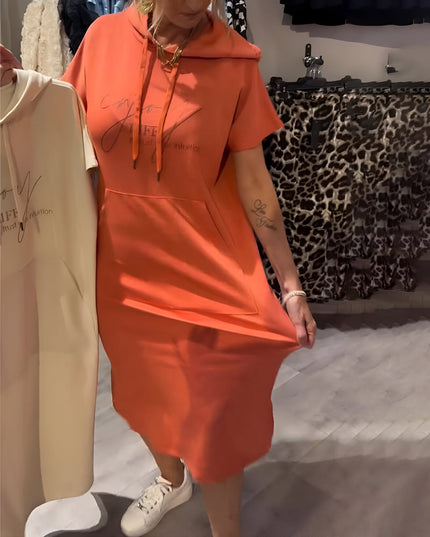 Lilliana - Freizeitkleid mit Kapuze und femininer Passform