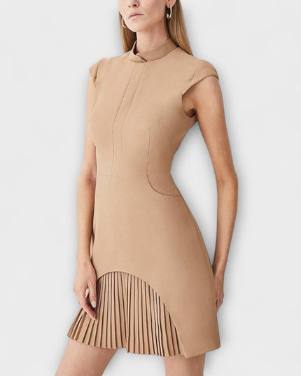 Melissa - Militärisch inspiriertes Patchwork-Minikleid mit hohem Kragen
