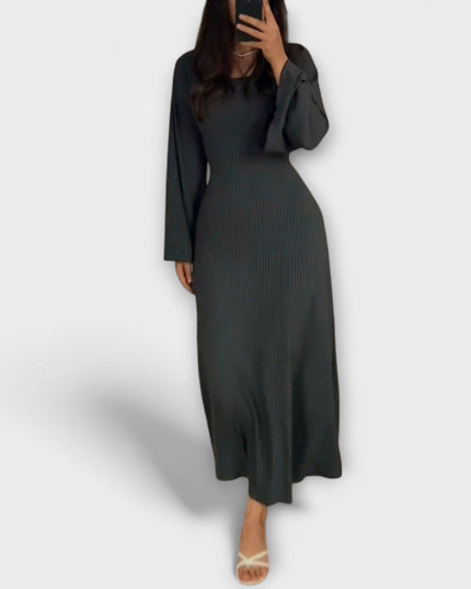 Frieda - Schickes Strickkleid mit Taillendetail