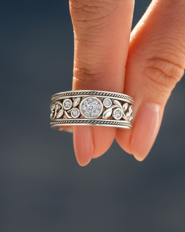 Ilse – Luxuriöser Vintage-Ring in Silberoptik mit Zirkonia-Look