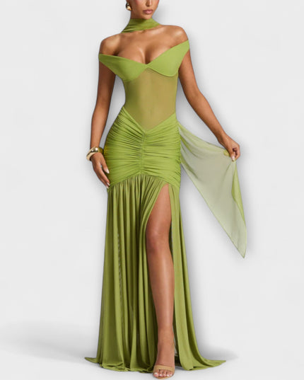 Aylin – Schlitzkleid mit Wow Faktor